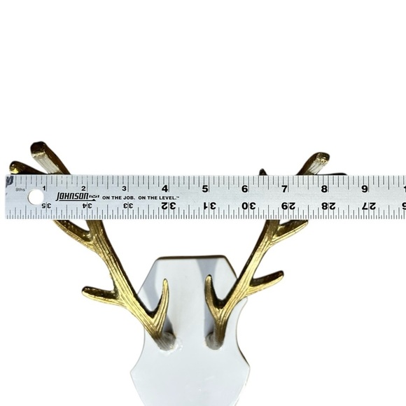 Cast Iron Deer/Buck Antlers Gold Painted on White Painted Metal Plaque - Picture 3 of 8